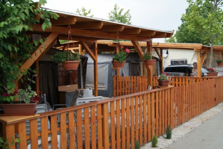 Ansicbht beide Wohnwagen 